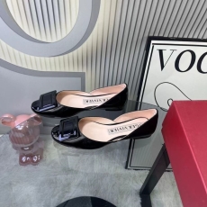 Roger Vivier Shoes